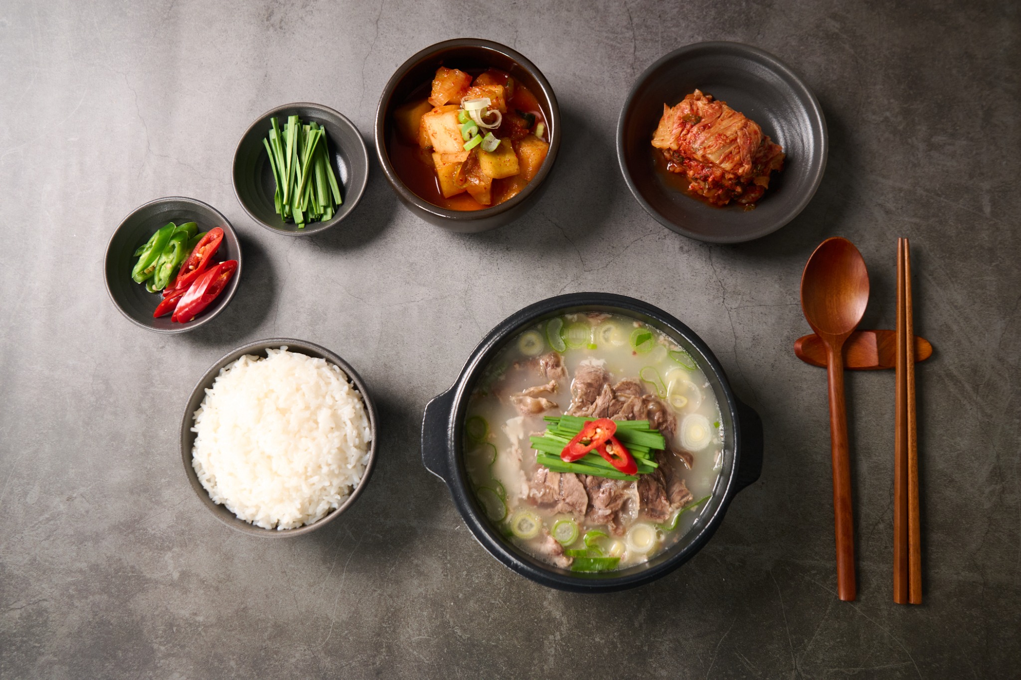 한우소머리국밥 상차림 사진